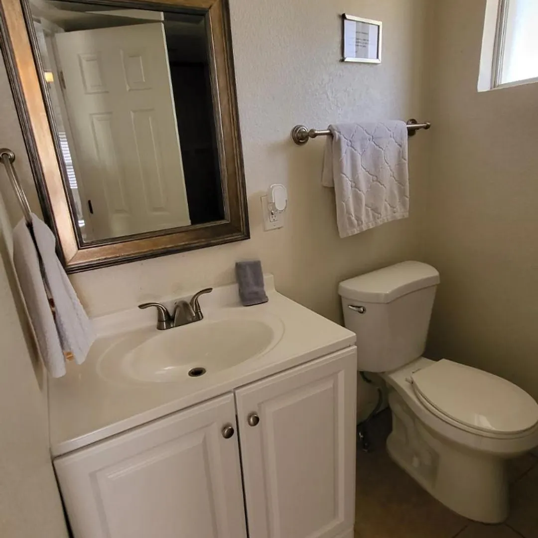 Apartment U1 - Entire 2 Bedroom Apt In Dt Phx With Pkg Phoenix